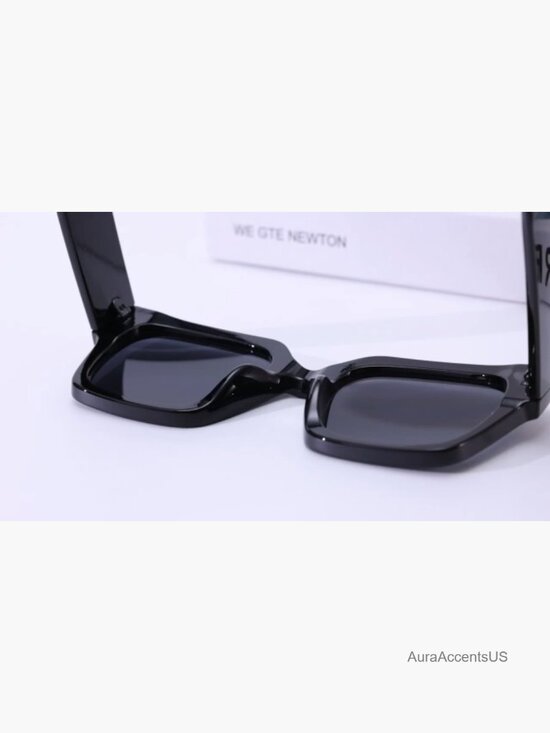 Oversized Square Sunglasses UV400 Protection Lightweight Scratch Resistant